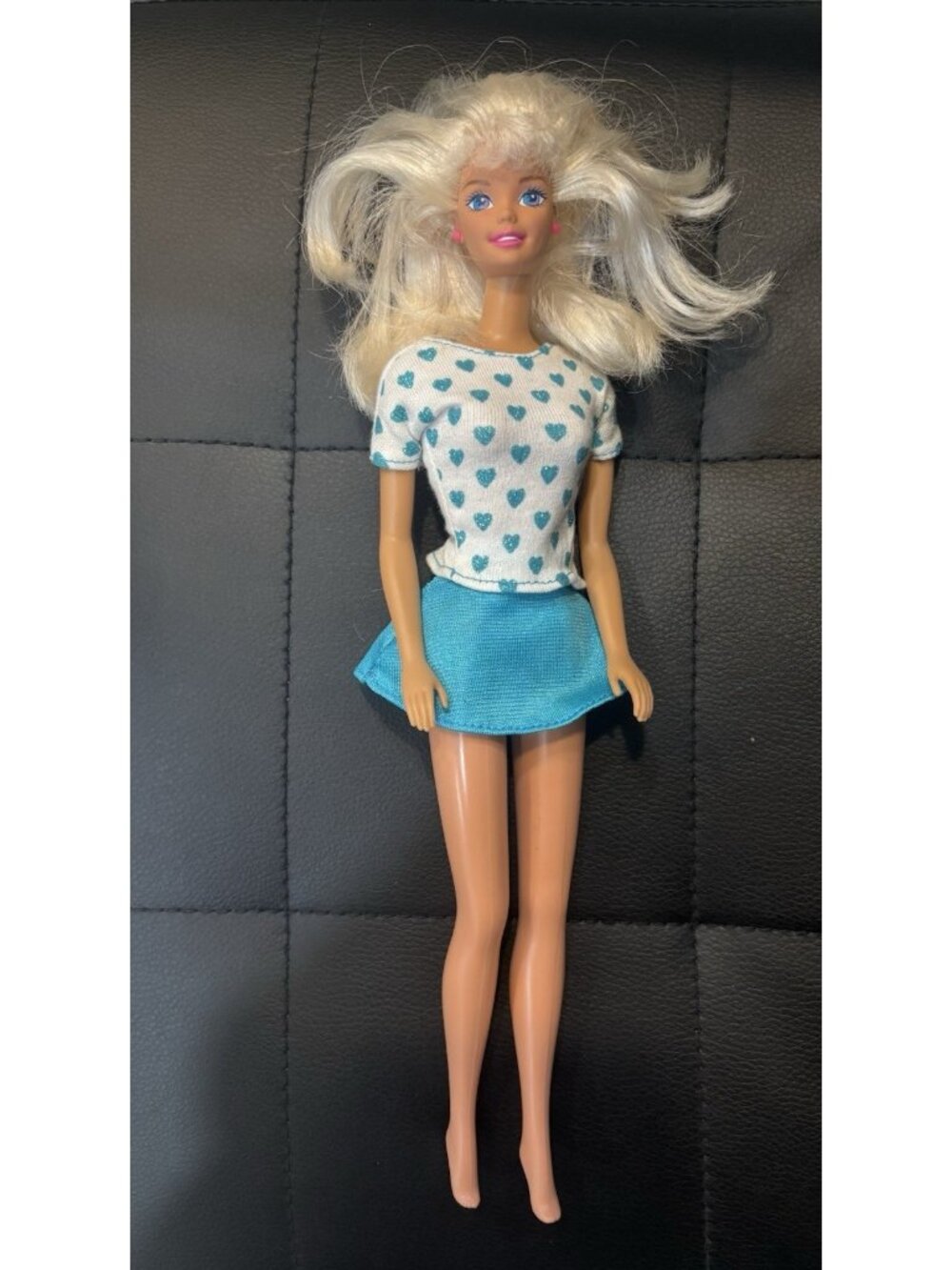 MATTEL BARBIE 1996 "FLOWER FUN" BLONDE DOLL W/ Earrings In Pretty Hearts Outfit
